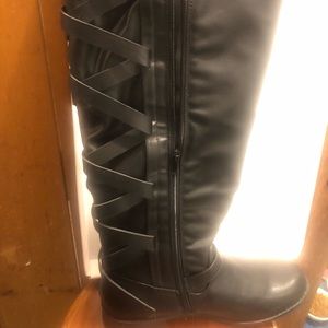 JustFab flat boots women’s size 11